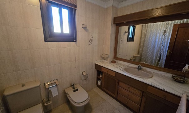 Sale - Town house -
Salinas