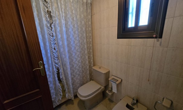 Sale - Town house -
Salinas