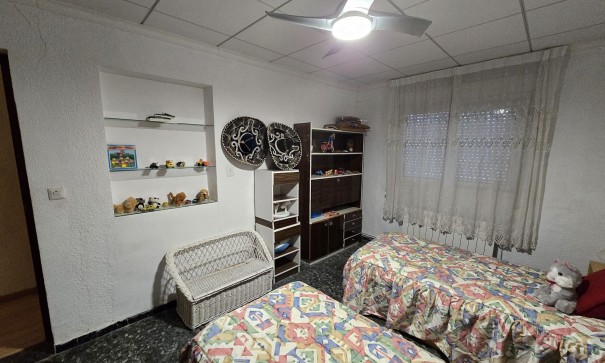 Venta - Chalet Independiente -
Villena