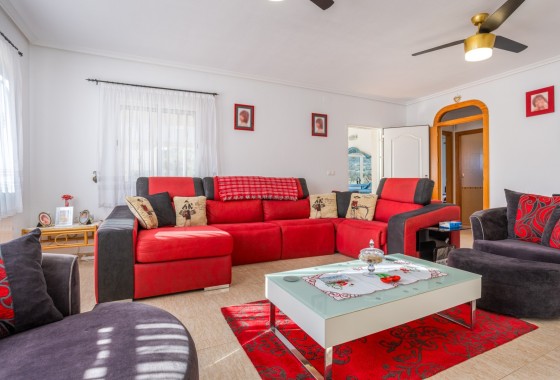 Herverkoop - Finca Landelijk pand -
La Zarza