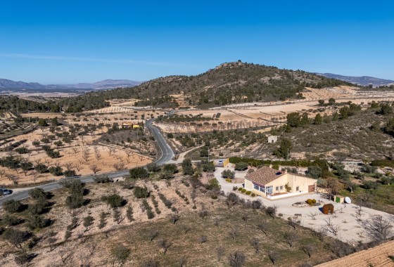 Herverkoop - Finca Landelijk pand -
La Zarza