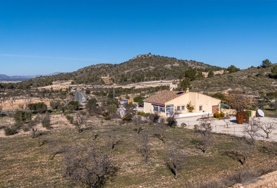 Herverkoop - Finca Landelijk pand -
La Zarza