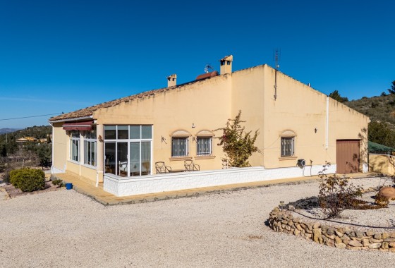 Herverkoop - Finca Landelijk pand -
La Zarza