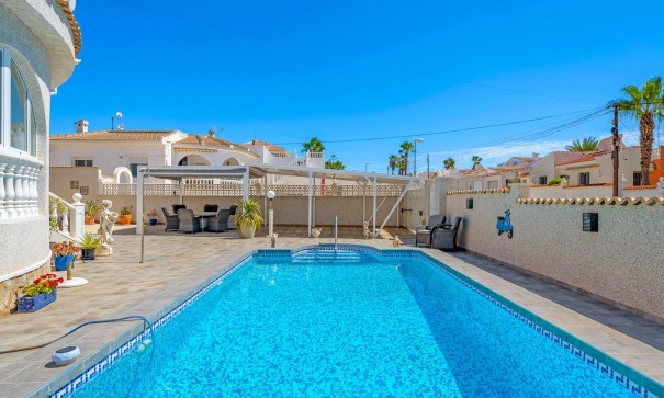 Herverkoop - Vrijstaande Villa -
Ciudad Quesada - Rojales - Ciudad Quesada