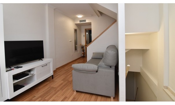 Återförsäljning - Radhus -
Guardamar del Segura