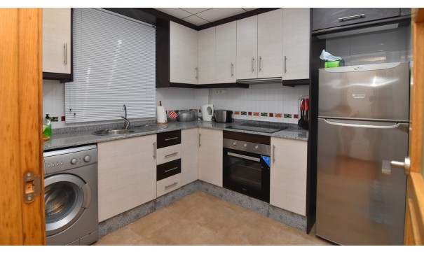 Återförsäljning - Radhus -
Guardamar del Segura