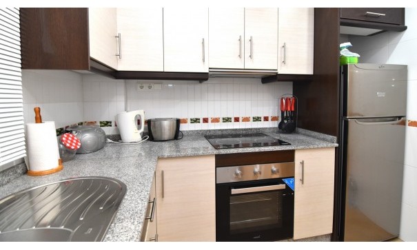 Återförsäljning - Radhus -
Guardamar del Segura