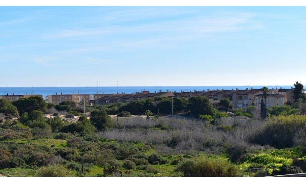 Återförsäljning - Radhus -
Guardamar del Segura