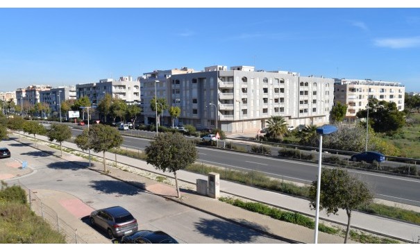 Återförsäljning - Radhus -
Guardamar del Segura