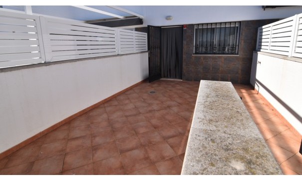 Återförsäljning - Radhus -
Guardamar del Segura