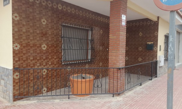 Sale - Town house -
San Isidro