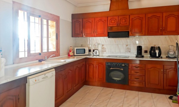 Sale - Detached Villa -
Torrevieja