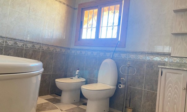 Sale - Detached Villa -
Torrevieja