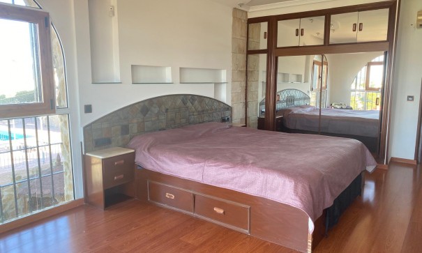 Sale - Detached Villa -
Torrevieja