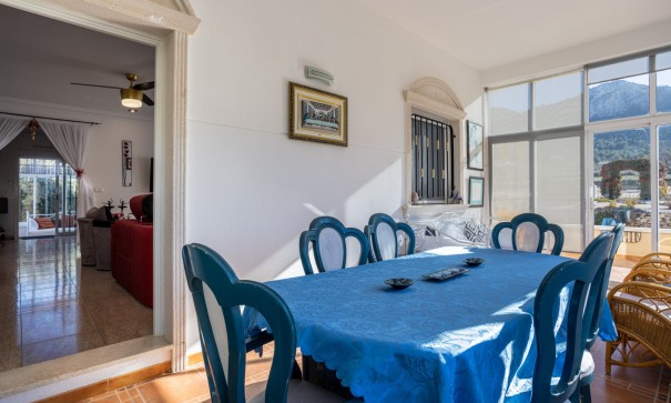 Sale - Finca Country Property -
La Zarza