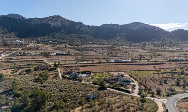 Sale - Finca Country Property -
La Zarza