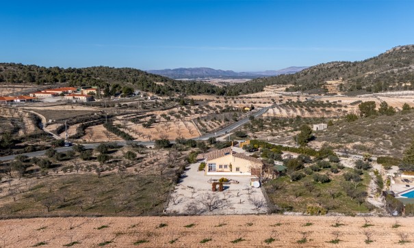 Sale - Finca Country Property -
La Zarza
