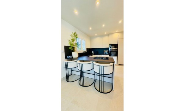 Videresalg - Fritliggende villa -
Monóvar