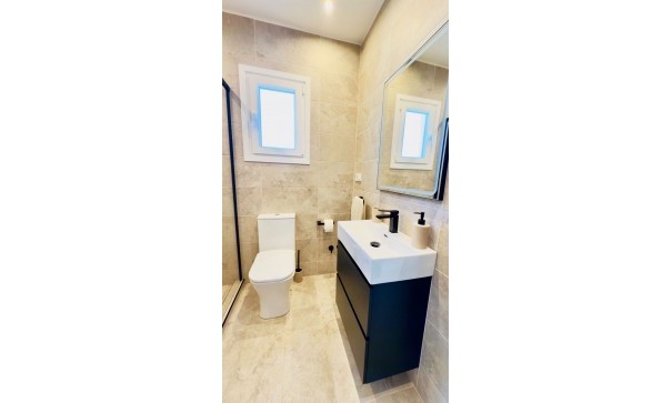 Videresalg - Fritliggende villa -
Monóvar