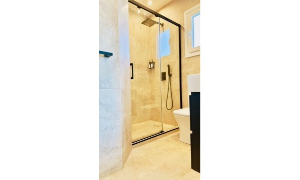 Videresalg - Fritliggende villa -
Monóvar