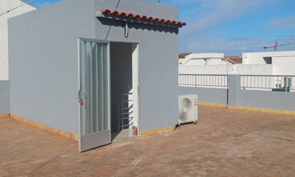 Venta - Casa de pueblo -
San Pedro del Pinatar - Los Antolinos