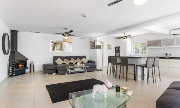 Sale - Finca Country Property -
Catral