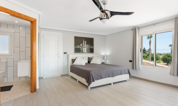 Sale - Finca Country Property -
Catral