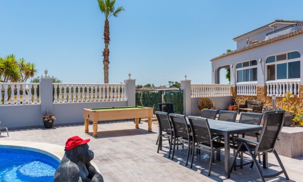 Sale - Finca Country Property -
Catral