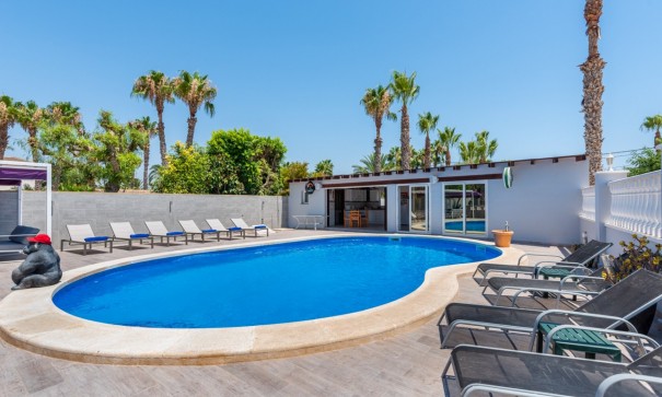 Sale - Finca Country Property -
Catral