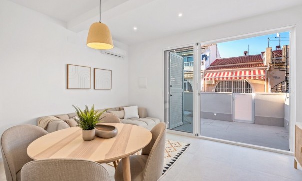 Revente - Appartement -
Torrevieja