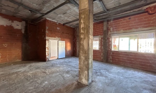 Återförsäljning - Kommersiell -
Jacarilla