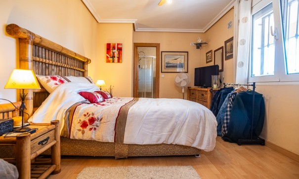 Videresalg - Fritliggende villa -
Torrevieja - LOS BALCONES - LOS ALTOS