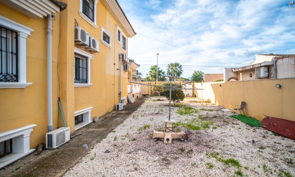 Videresalg - Fritliggende villa -
Torrevieja - LOS BALCONES - LOS ALTOS