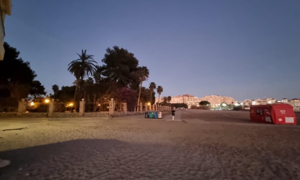 Videresalg - Lejlighed lejlighed -
Torrevieja - Playa de los Naufragos