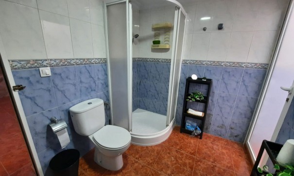 Återförsäljning - Radhus -
Salinas