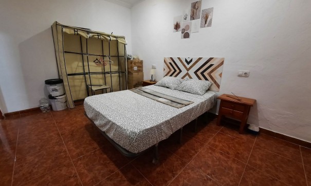 Återförsäljning - Radhus -
Salinas