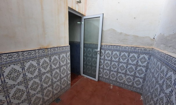 Återförsäljning - Radhus -
Salinas