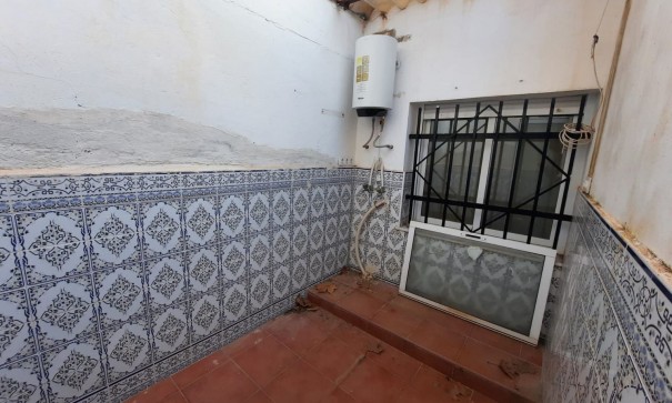 Återförsäljning - Radhus -
Salinas