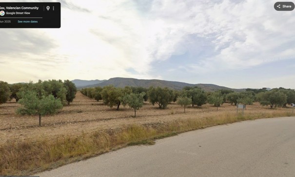 Videresalg - Grund Jord -
SAX