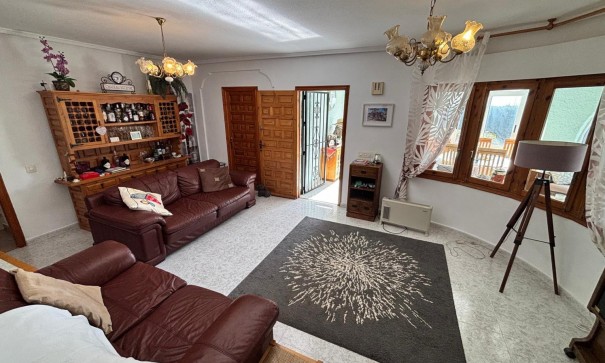 Återförsäljning - Villa i parhus -
Ciudad Quesada - Rojales - CENTRO