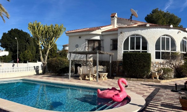 Återförsäljning - Villa i parhus -
Ciudad Quesada - Rojales - CENTRO