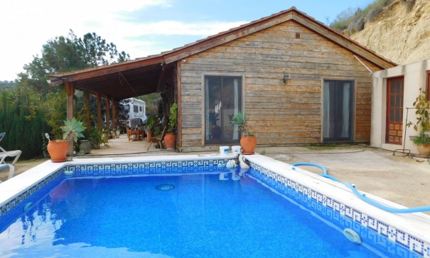 Sale - Finca Country Property -
Torremendo