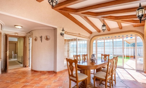 Herverkoop - Vrijstaande Villa -
Torrevieja - El chaparral