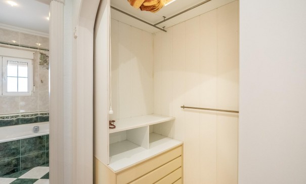 Herverkoop - Vrijstaande Villa -
Torrevieja - El chaparral