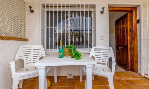 Sprzedaż - Apartament mieszkanie -
Orihuela Costa - Aguamarina