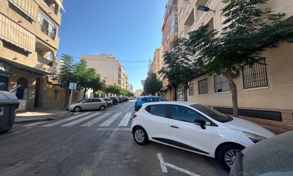 Sprzedaż - Apartament mieszkanie -
Torrevieja - torrevieja