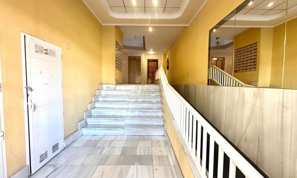 Sprzedaż - Apartament mieszkanie -
Torrevieja - torrevieja