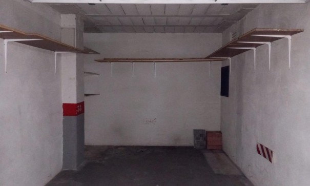 Sale - Garage -
Torrevieja - Estacion de autobuses