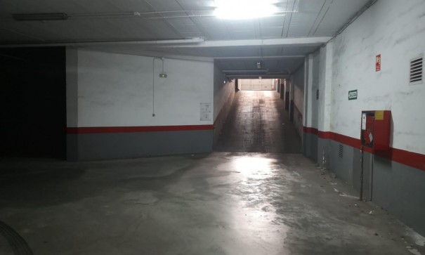 Sale - Garage -
Torrevieja - Estacion de autobuses
