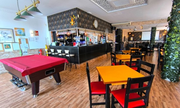 Venta - Comercial -
Villamartín